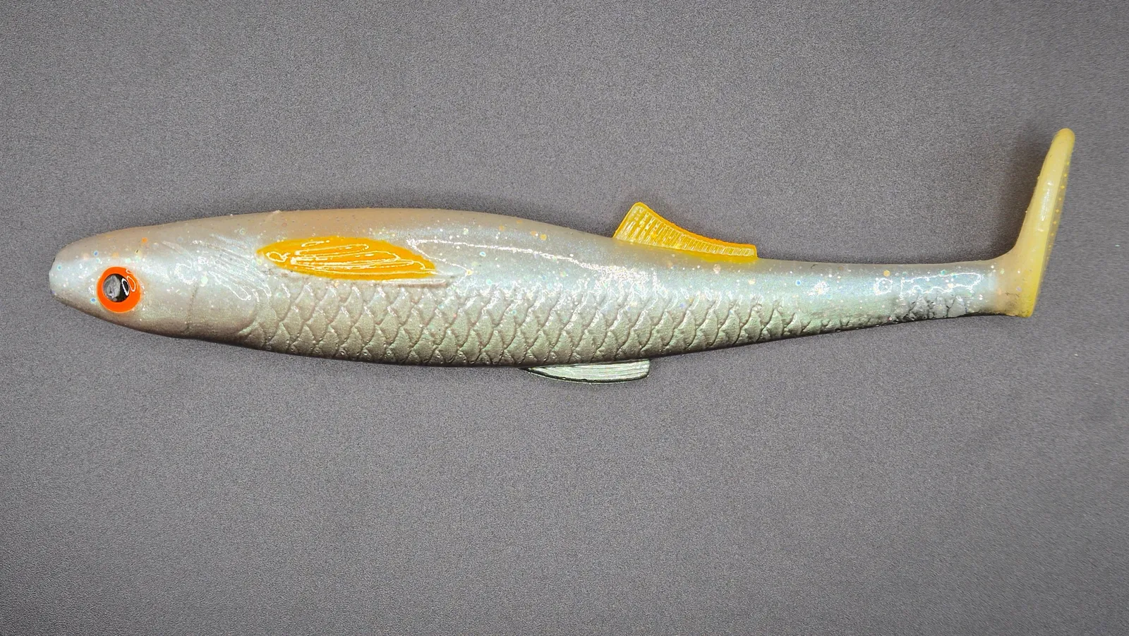 Płotka 18 cm – klen