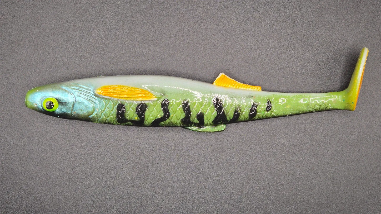 Płotka 18 cm – perch macrel